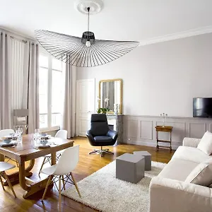 Apartment Habitat Parisien - 1br-1ba - Galeries Lafayette, Paris